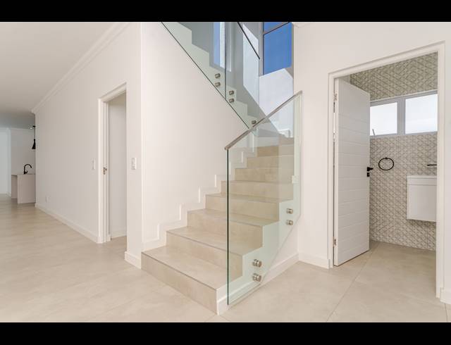 4 BEDROOM HOUSE FOR SALE IN BRYANSTON
